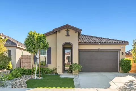 43896 Adria Dr, Indio, CA 92203 photo 2