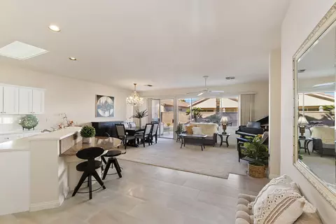 78992 Apricot Ln, Palm Desert, CA 92211