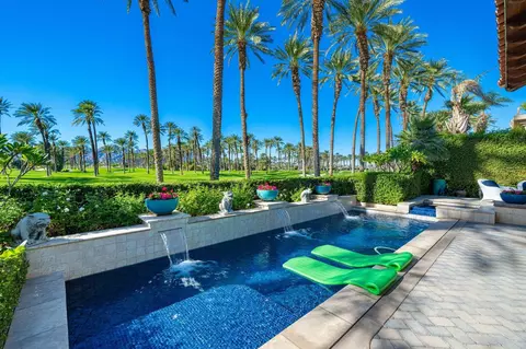 56705 Village Dr, La Quinta, CA 92253