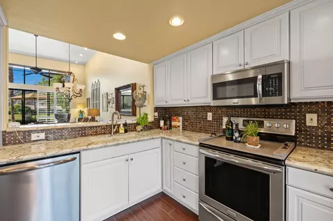 54517 Oakhill, La Quinta, CA 92253 photo 7