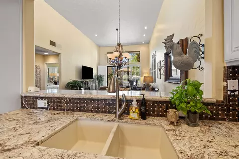 54517 Oakhill, La Quinta, CA 92253 photo 9