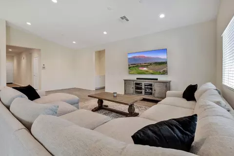 29968 Blowing Wind Ct, Menifee, CA 92587 photo 9