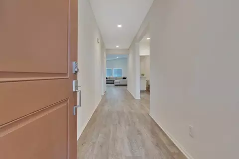 29968 Blowing Wind Ct, Menifee, CA 92587 photo 2
