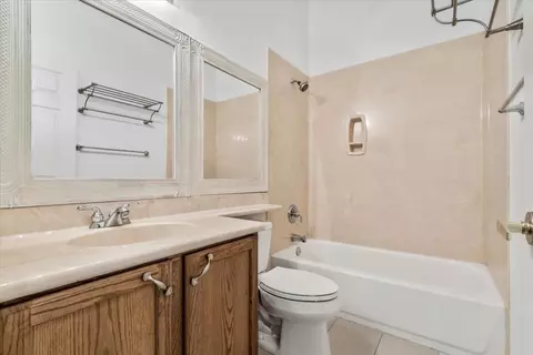 Bath - 44079 Royal Troon Dr, Indio, CA 92201 photo 3 of 3