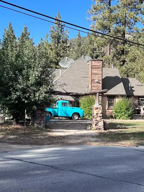 213 W North Shore Dr, Big Bear City, CA 92314