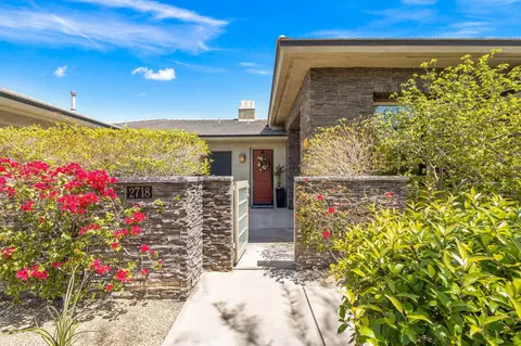 2718 Isabella Way, Palm Springs, CA 92262