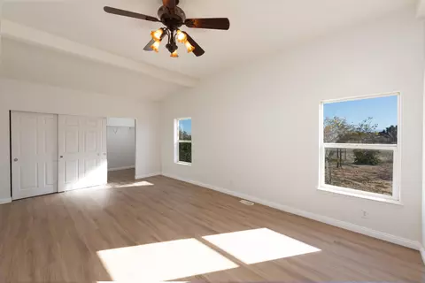 7025 Smoke Tree Rd, Phelan, CA 92371 photo 11