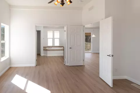 7025 Smoke Tree Rd, Phelan, CA 92371 photo 12