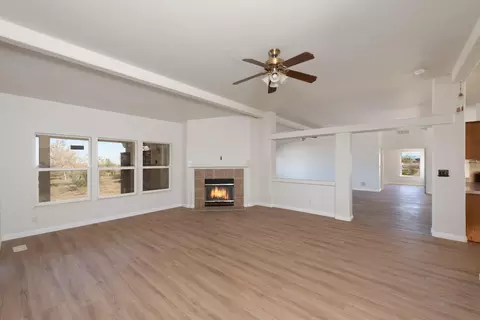 7025 Smoke Tree Rd, Phelan, CA 92371 photo 9