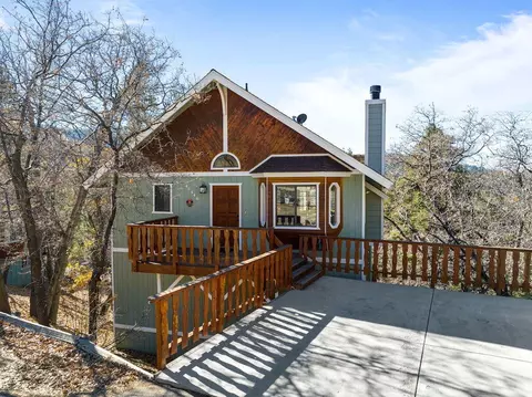 43446 Sheephorn Rd, Big Bear Lake, CA 92315