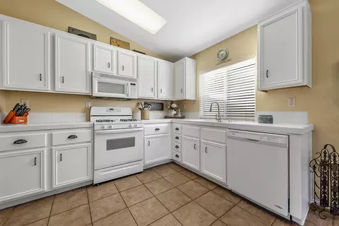 82410 Grant Dr, Indio, CA 92201 photo 11