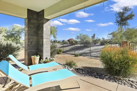 901 Retreat Cir, Palm Desert, CA 92260