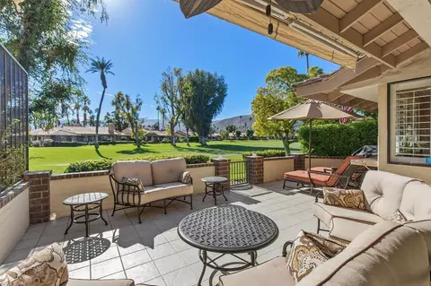 225 Las Lomas, Palm Desert, CA 92260