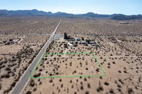 144 Sunfair Rd, Joshua Tree, CA 92252