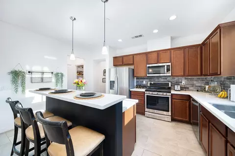 52382 Hawthorn Ct, La Quinta, CA 92253