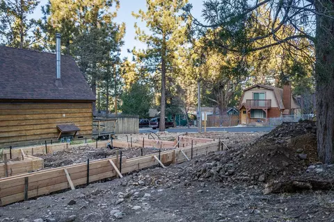 190 Cedar Ln, Sugarloaf, CA 92386 photo 13