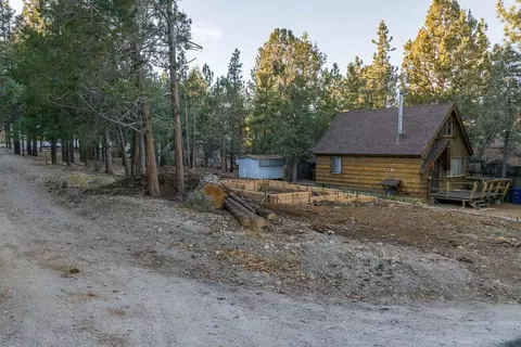 190 Cedar Ln, Sugarloaf, CA 92386 photo 7