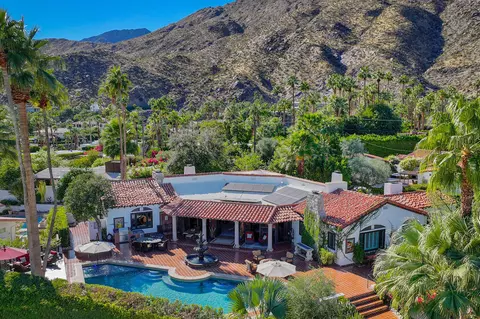 277 W Crestview Dr, Palm Springs, CA 92264