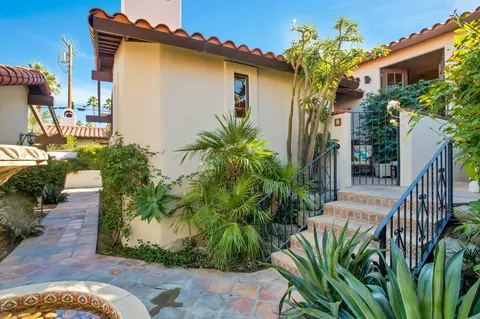45550 Ocotillo Dr, Palm Desert, CA 92260