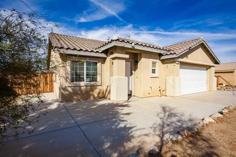 1468 Gemini Ave, Thermal, CA 92274