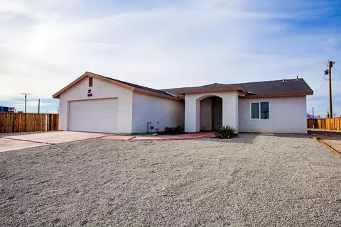 2877 Gram Dr, Thermal, CA 92274 photo 4