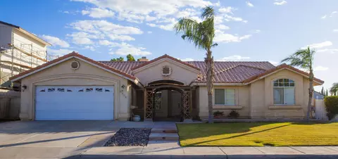 1212 Jasmine St, Calexico, CA 92231