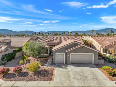 37347 Turnberry Dr, Palm Desert, CA 92211