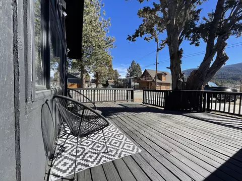 2149 1st Ln, Big Bear City, CA 92314 photo 5