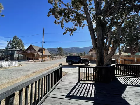 2149 1st Ln, Big Bear City, CA 92314 photo 3