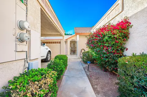 49201 Douglas St, Indio, CA 92201 photo 5