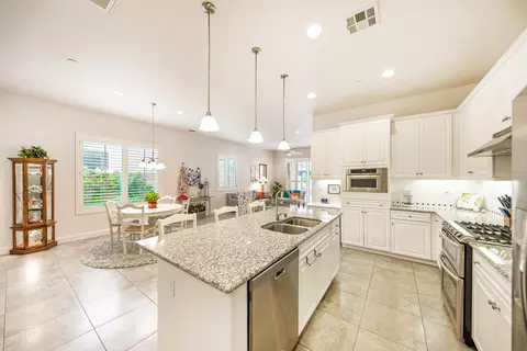 81360 Corte Compras, Indio, CA 92203 photo 4