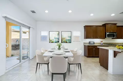 83686 Olympus Dr, Indio, CA 92203 photo 2