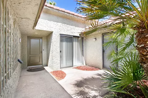 35703 Paseo Circulo E, Cathedral City, CA 92234