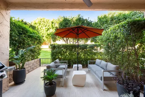 2033 S Ramitas Way, Palm Springs, CA 92264