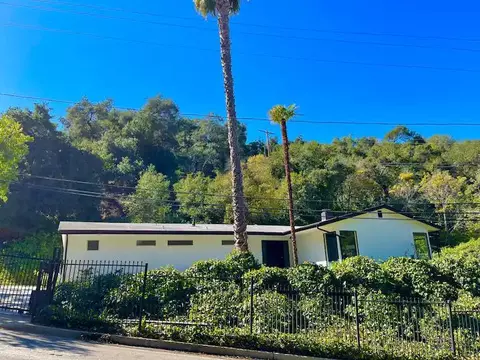 9748 Oak Pass Rd, Beverly Hills, CA 90210