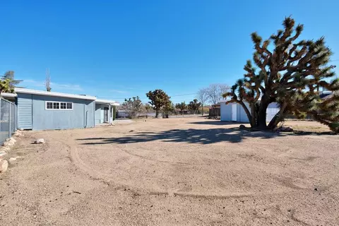 7400 Deer Trl, Yucca Valley, CA 92284 photo 15