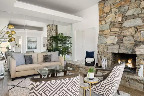 43685 Louisiana St, Palm Desert, CA 92211