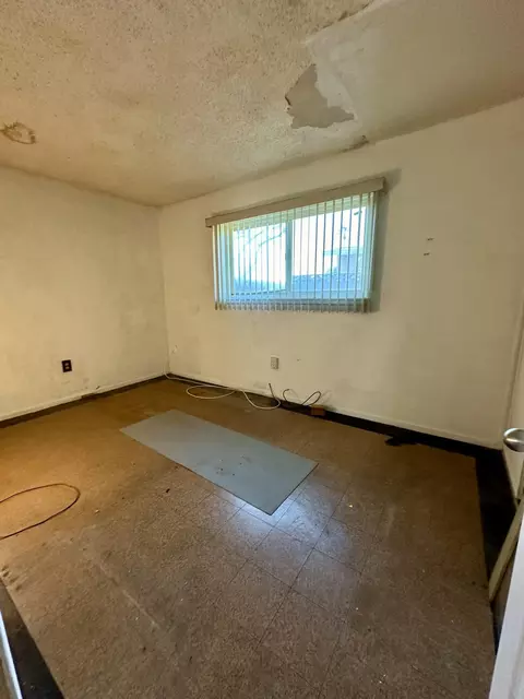 830 Sequoia St W, San Bernardino, CA 92407 photo 11