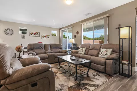 51668 Malabar Ct, Indio, CA 92201 photo 4