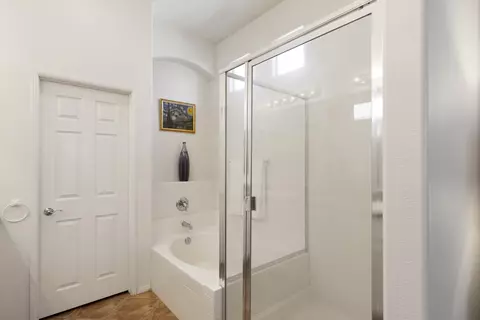 Bath - 82691 Hamilton Ct, Indio, CA 92201 photo 2 of 3