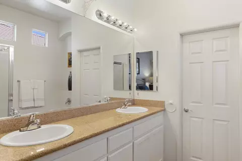 Bath - 82691 Hamilton Ct, Indio, CA 92201 photo 1 of 3