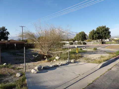 66011 4th St, Desert Hot Springs, CA 92240