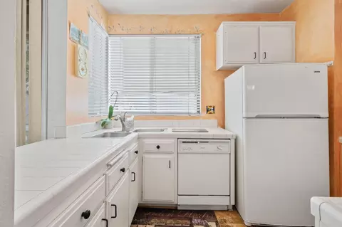 4140 Workman Mill Rd, Whittier, CA 90601 photo 3