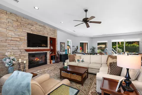 47720 Via Florence, La Quinta, CA 92253