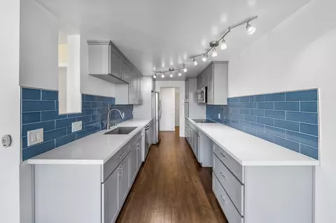 2055 E Broadway, Long Beach, CA 90803 photo 3