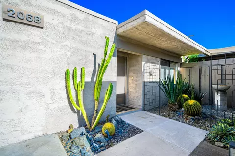 2068 E Sandalwood Dr, Palm Springs, CA 92262