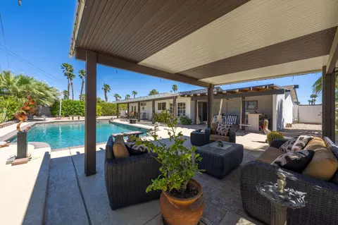 2391 N San Antonio Rd, Palm Springs, CA 92262
