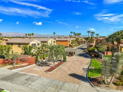 52060 Graythorn Way, La Quinta, CA 92253