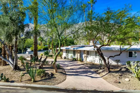 670 E Ocotillo Ave, Palm Springs, CA 92264