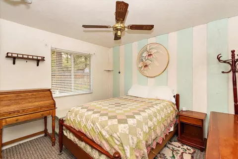 1073 Hemlock Ln, Big Bear City, CA 92314 photo 17
